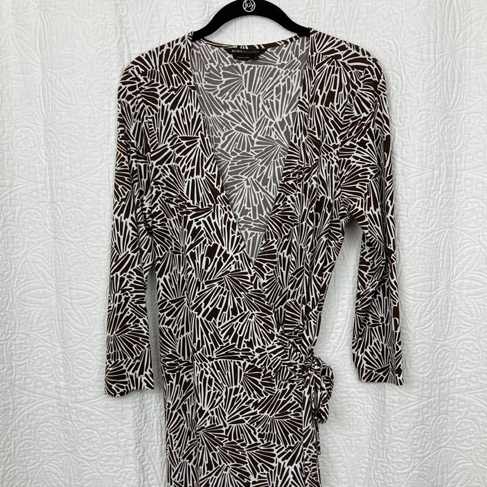 BCBGMaxazria Women’s Classic Wrap Dress Jersey Knit sz Large